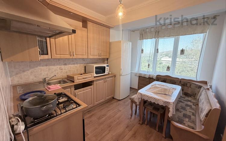 2-комнатная квартира · 55 м² · 6/9 этаж, мкр Самал-1 1 — Жолдасбекова за 350 000 ₸ в Алматы, Медеуский р-н — фото 5
