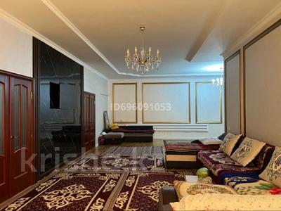 Отдельный дом · 6 комнат · 250 м² · 10 сот., Талас 74 за 80 млн 〒 в Туркестане