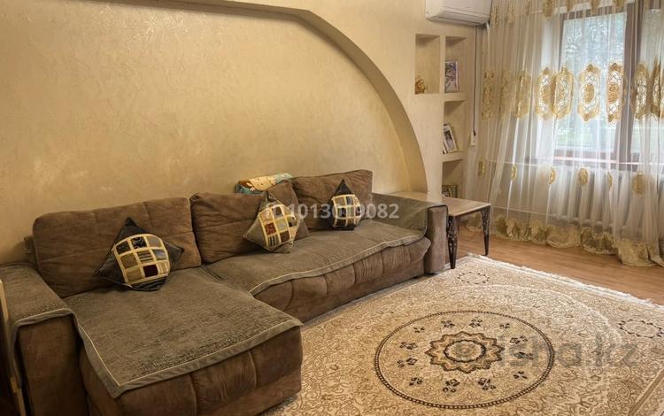 3-комнатная квартира · 70 м² · 2/5 этаж, мкр Кемел (Первомайское), Эйхе 23 за 43 млн ₸ в Алматы, Жетысуский р-н — фото 2