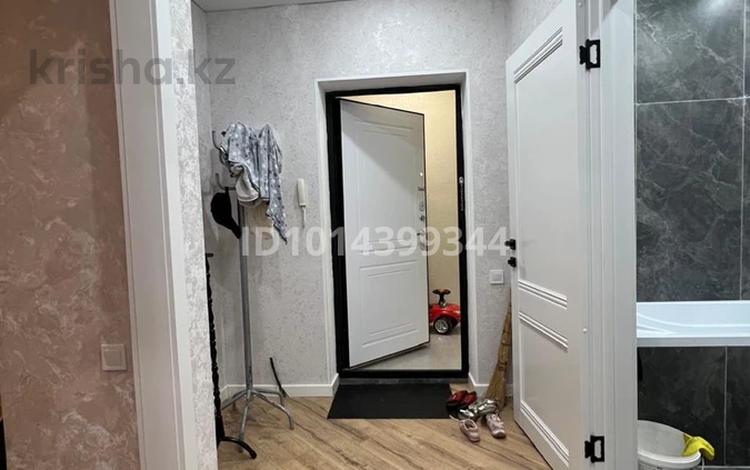 1-комнатная квартира · 35 м² · 3/9 этаж, Айтматова 23 за 180 000 ₸ в Астане, Нура р-н — фото 2