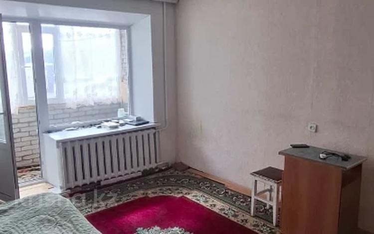 2-бөлмелі пәтер · 42.2 м² · 2 қабат, 4-ші шағым аудан, бағасы: 18 млн ₸ в Костанае, 4-й микрорайон — фото 2