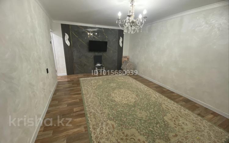 2-бөлмелі пәтер · 54.5 м² · 4/4 қабат, Самал 33, бағасы: 160 000 ₸ в Жанаозен — фото 2