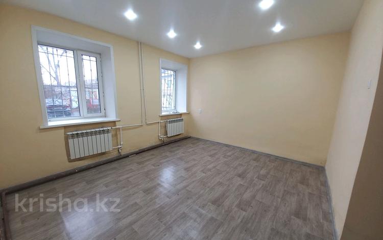 2-комнатная квартира, 58 м², 1/2 этаж, Чкалова 57 — Продам 2х ком квартиру старого типа