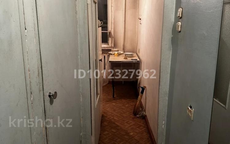 1-бөлмелі пәтер · 36 м² · 2/5 қабат, 16-й мкр. 25/2, бағасы: 5.9 млн ₸ в Караганде — фото 4