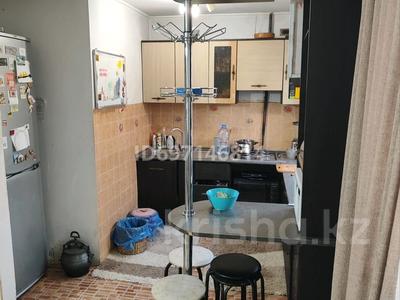 3-комнатная квартира · 58 м² · 1/5 этаж, мкр Новый Город, Ержанова 34 за 19 млн ₸ в Караганде, Казыбек би р-н