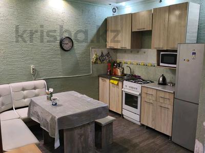 Отдельный дом · 1 комната · 45 м² · 1 сот., мкр Аксай-3Б, Переулок ташкентский — Яссауи за 180 000 ₸ в Алматы, Ауэзовский р-н