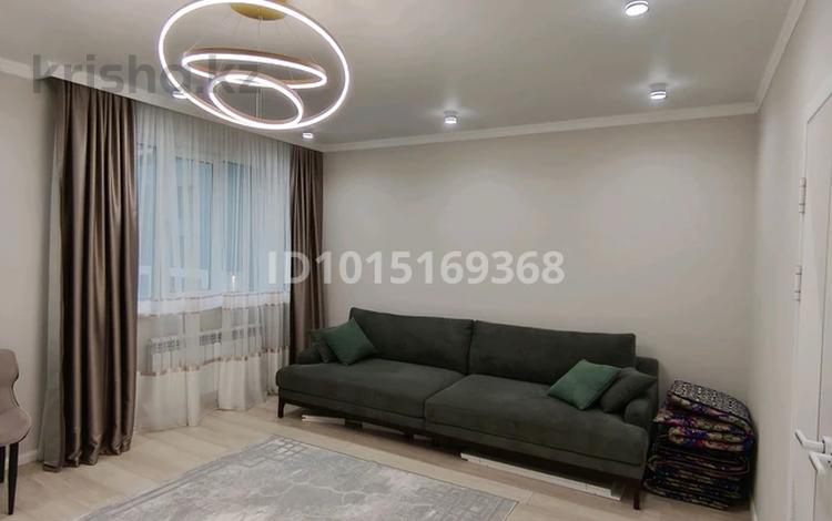 3 комнаты · 100 м² · 9/25 этаж, Тауелсиздик 25 за 75 000 ₸ в Астане, Алматы р-н — фото 2