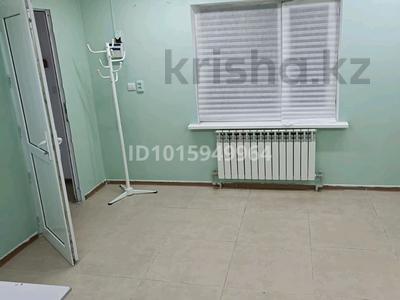 3-бөлмелі пәтер · 40 м² · 1/5 қабат, Карасай батыра 34 а — Марина супермаркет, бағасы: 22.5 млн ₸ в Талгаре