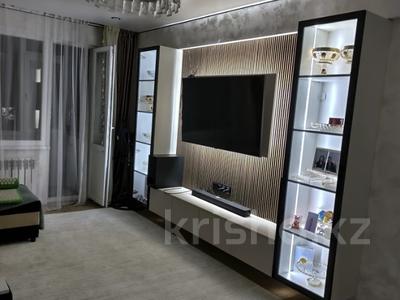 3-бөлмелі пәтер · 72 м² · 4/5 қабат, Оралхана Бокея 25, бағасы: 41 млн ₸ в Усть-Каменогорске