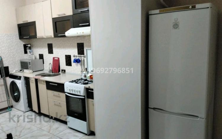 1-бөлмелі пәтер · 45 м² · 1/8 қабат, мкр. Алтын орда, проспект А.Молдагуловой 50 А — Капитал плаза, Таза қала, Колавто, бағасы: 160 000 ₸ в Актобе — фото 2