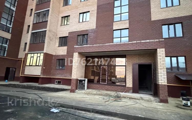 1-комнатная квартира · 54 м² · 4/5 этаж, мкр. Алтын орда, Ораз Татеулы 15а за 17 млн ₸ в Актобе — фото 2