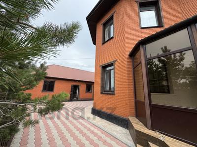 Жеке үй · 6 бөлме · 336 м² · , Үркер, Ерубанва 24, бағасы: 129 млн ₸ в Астане, Нура р-н