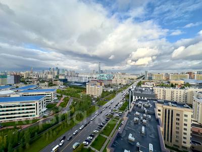 4-комнатная квартира, 146 м², 18/21 этаж, Керей Жанибек хандары за 128 млн 〒 в Астане, Нура р-н