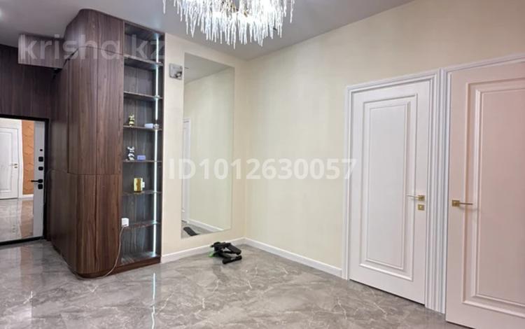 4-бөлмелі пәтер · 138 м² · 13/13 қабат, 16-й мкр 85, бағасы: 65 млн ₸ в Актау — фото 2