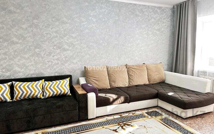 1-комнатная квартира · 50 м² · 7/9 этаж, Карагайлы 34 за 10 000 〒 в Семее — фото 18