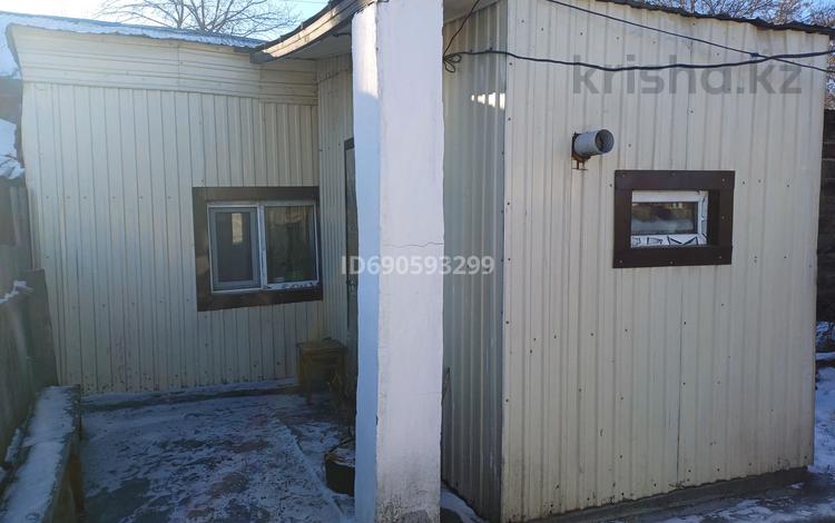 Үйдің бір бөлігі · 2 бөлме · 39.9 м² · 1530 жүзд., Контрольный 50-2 — Мирный остановка контрольный возле дороги, бағасы: 5 млн ₸ в Семее — фото 2
