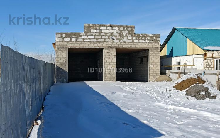 Гараж · 100 м² · Нокина — Акимжанова, бағасы: 5.8 млн ₸ в Актобе, мкр. Курмыш — фото 2
