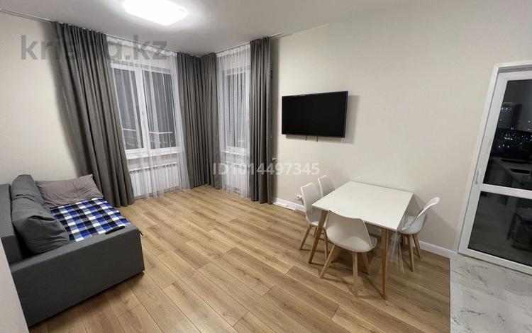2-комнатная квартира · 45 м² · 13 этаж, Мангилик Ел 49 за 300 000 ₸ в Астане, Есильский р-н — фото 2