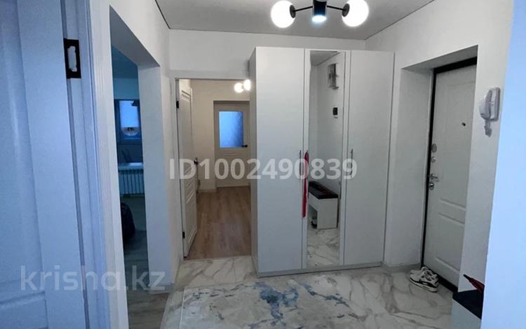 2-бөлмелі пәтер · 54 м² · 5/5 қабат, Желтоксан 86, бағасы: 23 млн ₸ в Таразе — фото 2