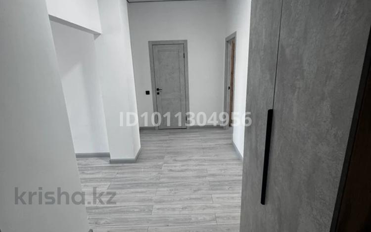 2-бөлмелі пәтер · 64 м² · 5/20 қабат, Жумекен Нажимеденов 33 — Жургенова, бағасы: 270 000 ₸ в Астане, Сарайшык р-н — фото 2