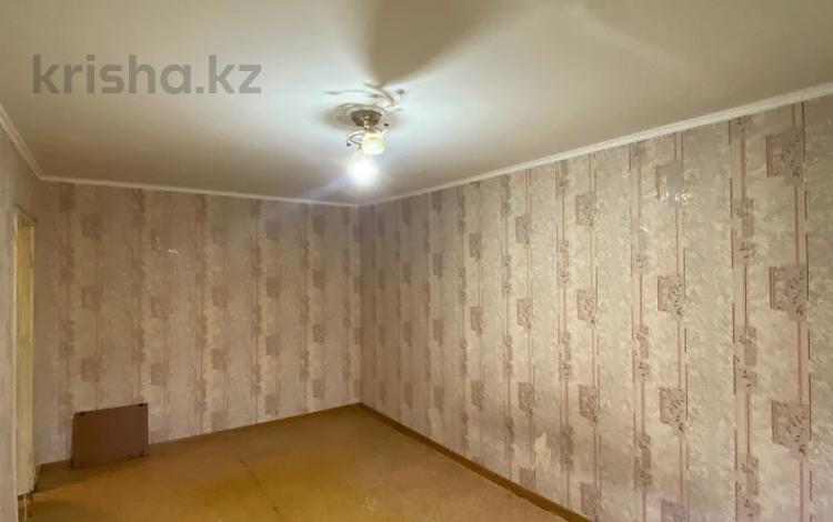 1-комнатная квартира, 41 м², 1/5 этаж, мкр Аксай-2 29 за 18.5 млн 〒 в Алматы, Ауэзовский р-н — фото 2