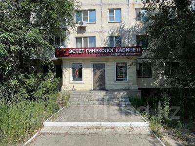 Свободное назначение, офисы, магазины и бутики, склады, салоны красоты, фитнес и спорт, медцентры и аптеки, образование, развлечения, конференц-залы, кабинеты и рабочие места, студии · 62 м² за 400 000 ₸ в Актобе