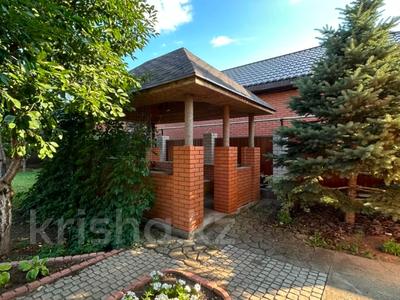 Жеке үй · 5 бөлме · 200 м² · 10 жүзд., Акжар 2 850, бағасы: 70 млн ₸ в Актобе, жилой массив Акжар-2
