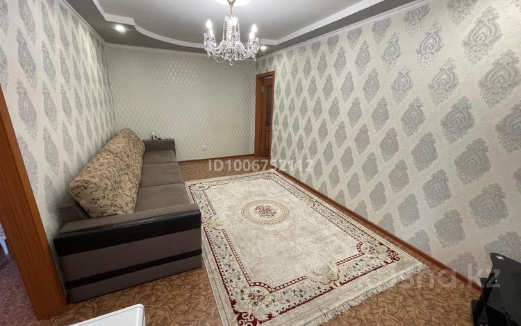 3-комнатная квартира · 56.9 м² · 2/5 этаж, мкр Новый Город, Мустафина 3 — Магазин Южный за 21.5 млн 〒 в Караганде, Казыбек би р-н — фото 2