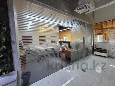 Еркін, кеңселер · 925 м², бағасы: ~ 12 млн 〒 в Алматы, Алмалинский р-н