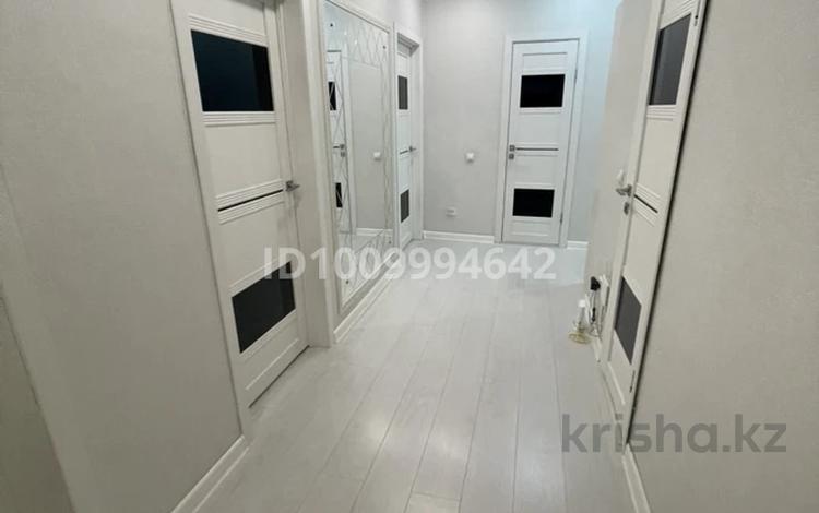 3-бөлмелі пәтер · 96 м² · 16/19 қабат, мкр Кадыра Мырза-Али, мкр строитель Сырым Датова 32/2 блок2 67 — Кадыра Мырза-Али, бағасы: 35 млн ₸ в Уральске — фото 44