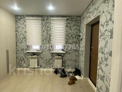 Отдельный дом · 5 комнат · 220 м² · 10 сот., Сарбаз 159б — Мейірім за 57 млн 〒 в Актобе, СК Сарбаз