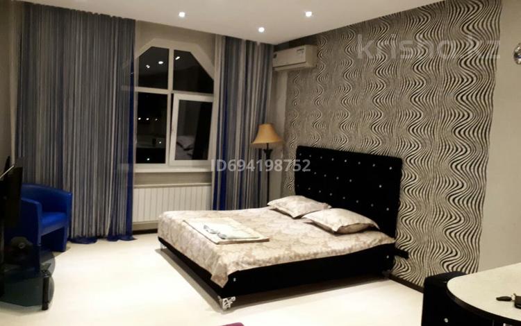 1-комнатная квартира · 45 м² · 6/9 этаж, мкр Аксай-4 — Саина домастраительный за 14 000 ₸ в Алматы, Ауэзовский р-н — фото 2