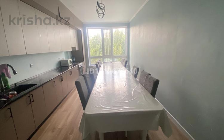 2-комнатная квартира · 93.2 м² · 3/9 этаж, мкр Омега, Есенжанова 3/2 за 36 млн 〒 в Уральске — фото 2