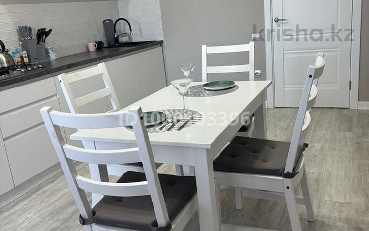 1-комнатная квартира · 50 м² · 3/6 этаж, Акотау 20 — 8 школа за 180 000 ₸ в Уральске, мкр Школьник — фото 2