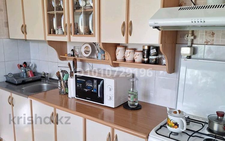 2-бөлмелі пәтер · 52 м² · 2/5 қабат, Жумабаева, бағасы: 27 млн ₸ в Семее — фото 2