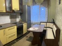 3-комнатная квартира, 68 м², 5/9 этаж посуточно, Назарбаева за 15 000 〒 в Павлодаре
