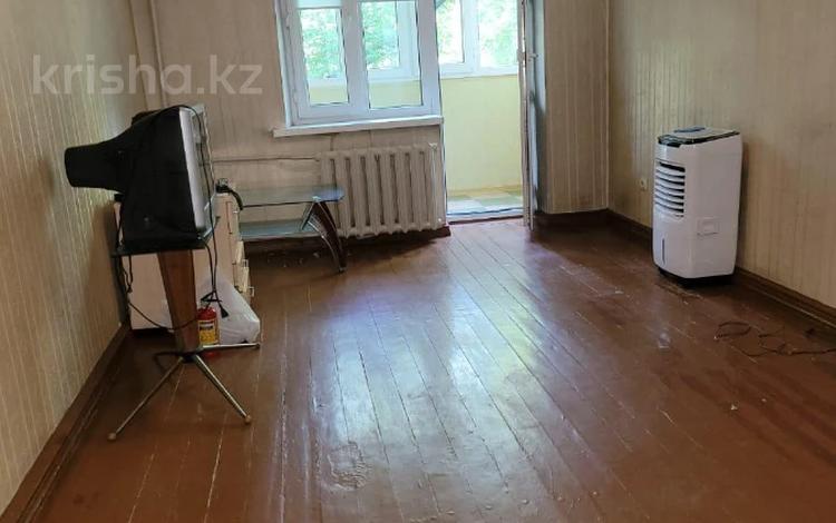 1-комнатная квартира, 30 м², 2/4 этаж, мкр Коктем-2, бухар жирау