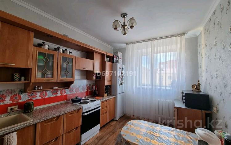 3-комнатная квартира, 80 м², 5/5 этаж, Шәкәрім Құдайбердіұлы 20 — ТРЦ Аружан за 27.5 млн 〒 в Астане, Алматы р-н — фото 2