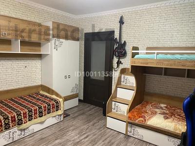 3-комнатная квартира · 64 м² · 9/10 этаж, мкр Юго-Восток, Мкр Гульдер 1 14 — Жк аль-фараби за 28 млн ₸ в Караганде, Казыбек би р-н