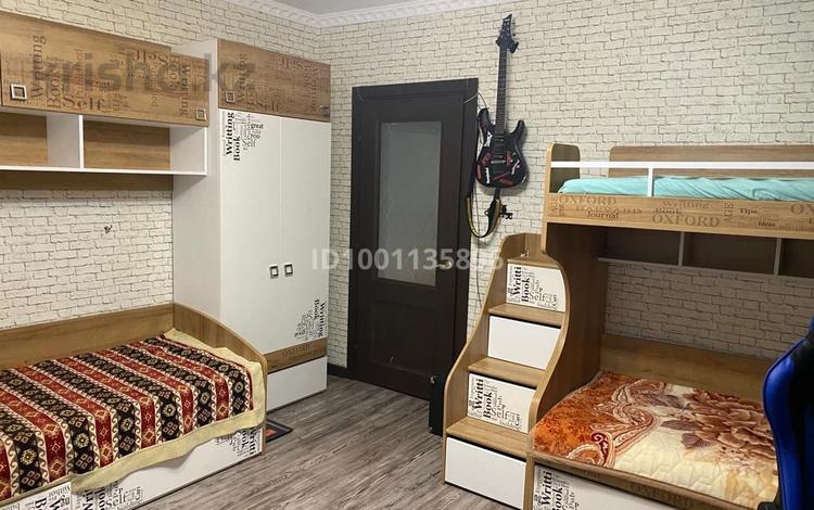 3-комнатная квартира · 64 м² · 9/10 этаж, мкр Юго-Восток, Мкр Гульдер 1 14 — Жк аль-фараби за 28 млн ₸ в Караганде, Казыбек би р-н — фото 2