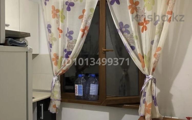2-бөлмелі пәтер · 45 м² · 4/4 қабат, мкр №6 — Абая-Саина, бағасы: 200 000 ₸ в Алматы, Ауэзовский р-н — фото 2