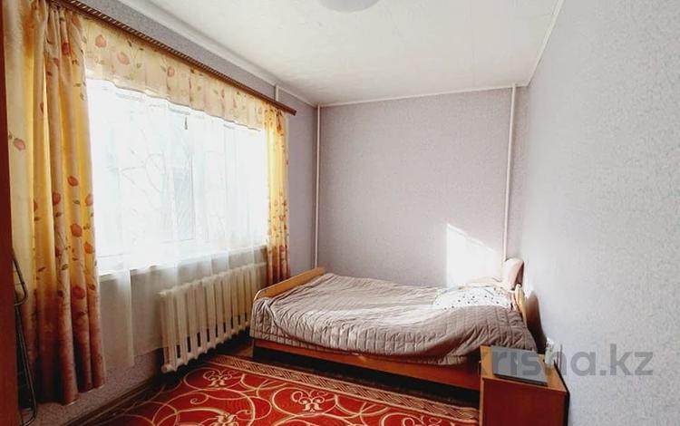 2-комнатная квартира, 45 м², 1/4 этаж, мкр №5 — Абая за 27 млн 〒 в Алматы, Ауэзовский р-н — фото 2