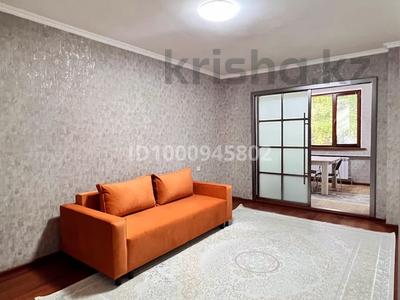 3-комнатная квартира · 70 м² · 2/3 этаж, Иляева 17 за 35 млн 〒 в Шымкенте, Аль-Фарабийский р-н