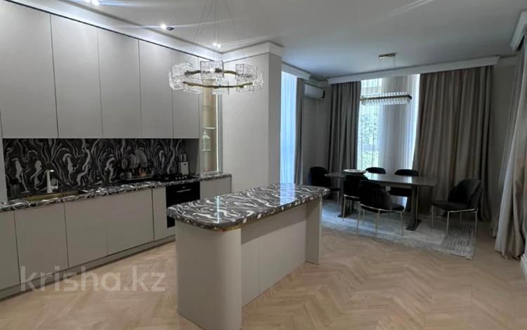 4-комнатная квартира · 191.8 м² · 1/3 этаж, авиагородок за 80 млн ₸ в Актобе — фото 2