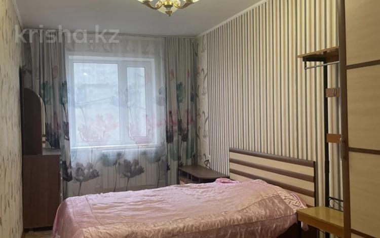 2-комнатная квартира, 47.5 м², 2/5 этаж, металлургов 23 за 9.5 млн 〒 в Темиртау — фото 2