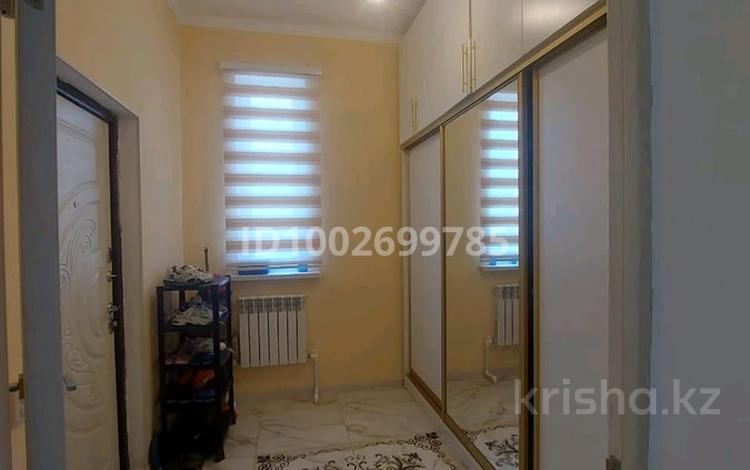Отдельный дом · 3 комнаты · 100 м² · 8 сот., мкр Жулдыз, Гайсина 6 за 22 млн ₸ в Атырау — фото 3