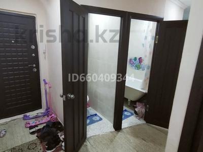 3-бөлмелі пәтер · 57.2 м² · 2/5 қабат, Водник 2 мкр 1 — Абылай хана, бағасы: 26 млн ₸ в Боралдае (Бурундай)