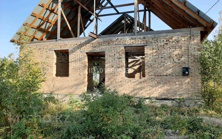 Отдельный дом · 3 комнаты · 80 м² · 8 сот., Онтустик 38 б за 10 млн ₸ в Каргалы (п. Фабричный) — фото 2