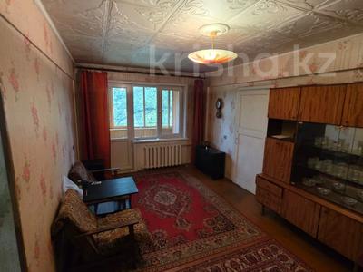 3-бөлмелі пәтер · 55.1 м² · 5/5 қабат, Бурова 25, бағасы: 15.9 млн ₸ в Усть-Каменогорске