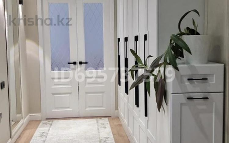 2-бөлмелі пәтер · 76 м² · 7/9 қабат, мкр Нурсая, Абулхайыр хана, бағасы: 48 млн ₸ в Атырау — фото 9